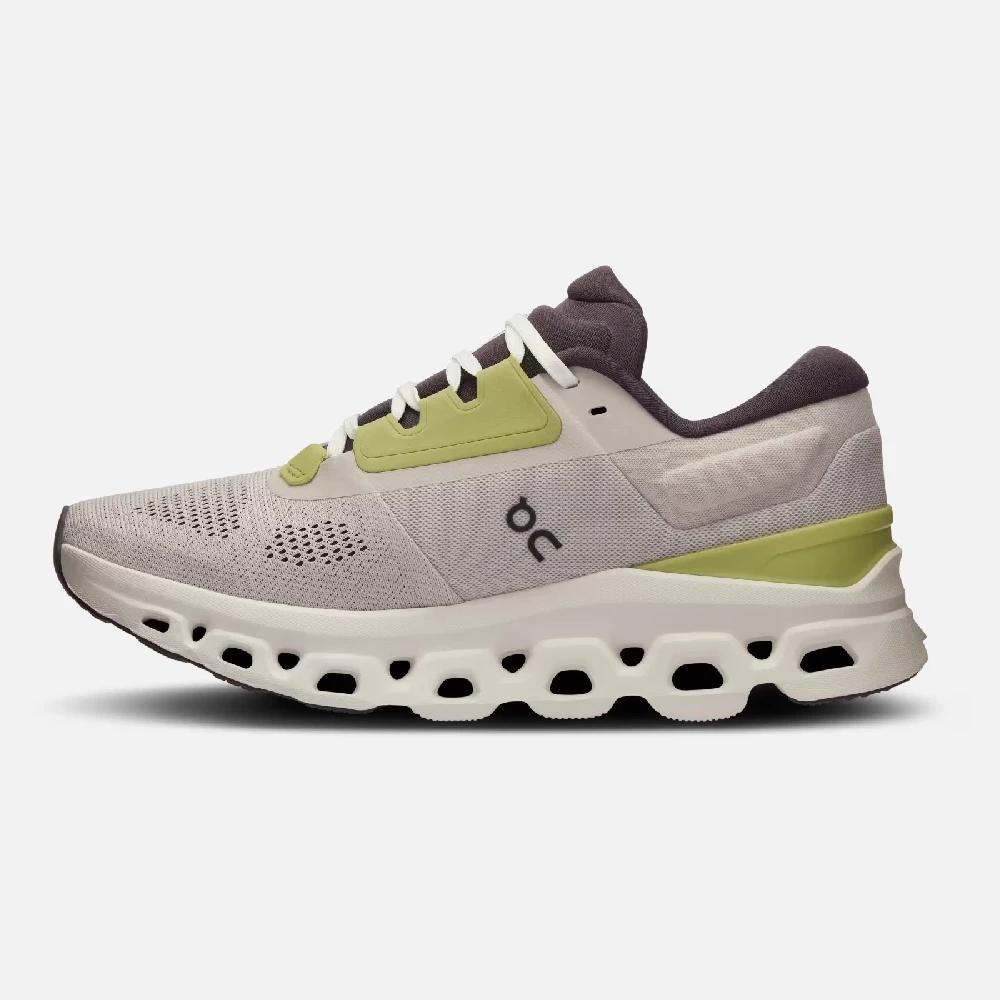 On Women's Cloudstratus 3 Shoes - Pearl / Ivory