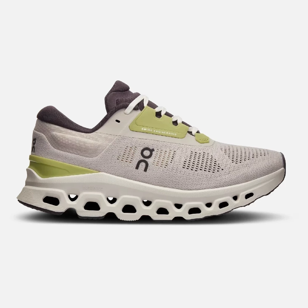 On Women's Cloudstratus 3 Shoes - Pearl / Ivory
